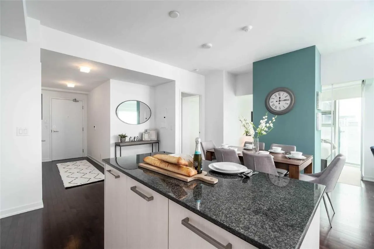 Hotel Comfort Opulence Suites Superior 3 Bedroom Suite 48Th Floor With Lake View Toronto